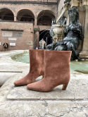 Eleganckie zamszowe botki L'estrosa
