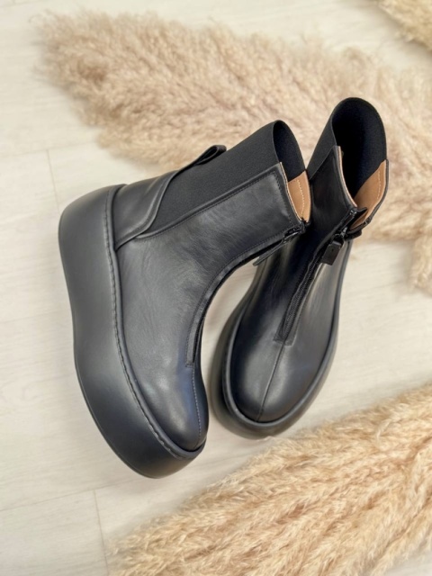 Buty z zamkiem L'estrosa Buty z zamkiem L'estrosa