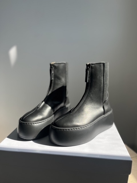 Buty z zamkiem L'estrosa Buty z zamkiem L'estrosa