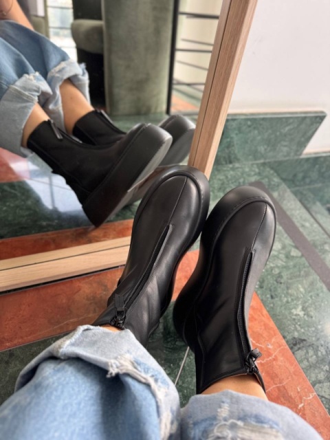 Buty z zamkiem L'estrosa Buty z zamkiem L'estrosa