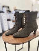 Eleganckie sznurowane botki L'estrosa