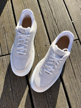Zamszowe sneakersy Lestrosa