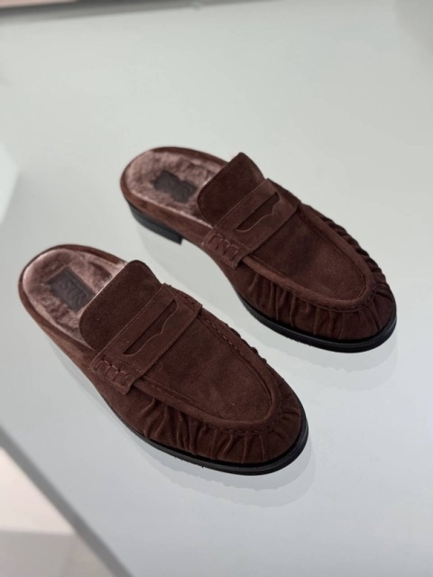 Loafersy-klapki z futerkiem L'estrosa Loafersy-klapki z futerkiem L'estrosa