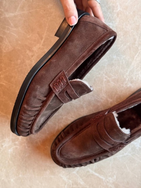 Loafersy z futerkiem L'estrosa Loafersy z futerkiem L'estrosa