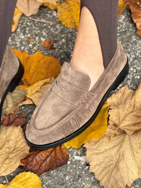 Loafersy z futerkiem L'estrosa