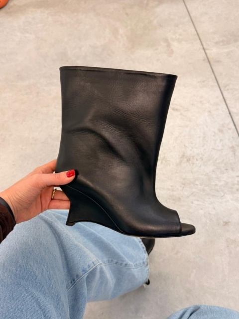 Skórzane kozaki na platformie L’estrosa