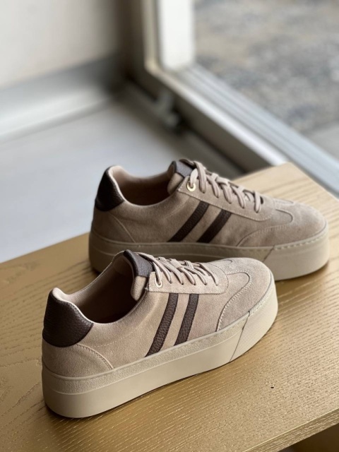 Sneakersy L'estrosa Brio