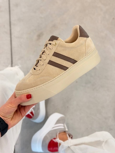 Sneakersy L'estrosa Brio