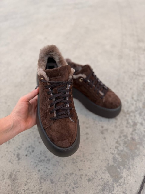 Sneakersy z futerkiem L'estrosa