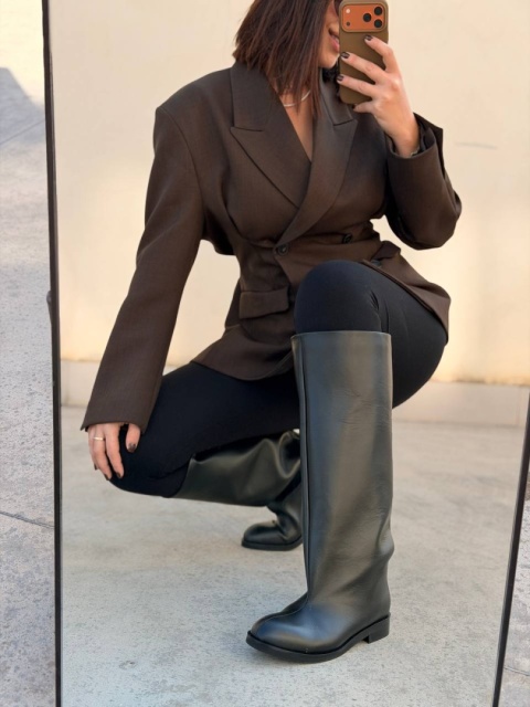 Szerokie kozaki L'estrosa