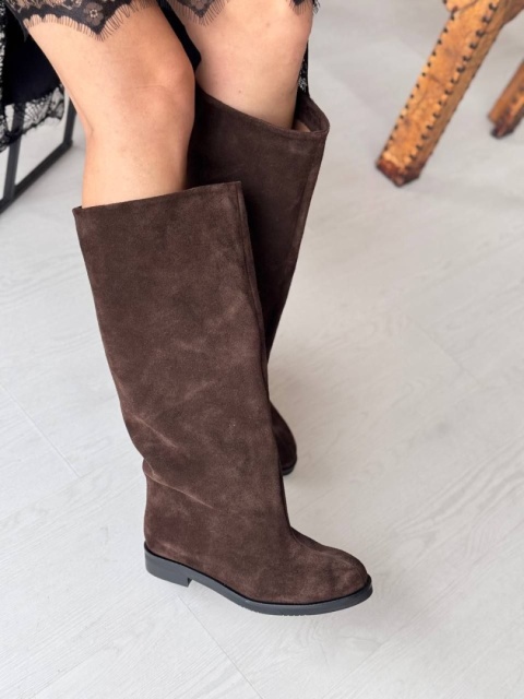 Szerokie kozaki L'estrosa