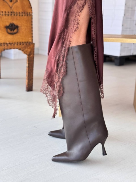 Szerokie kozaki na obcasie L’estrosa