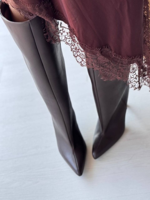 Szerokie kozaki na obcasie L’estrosa