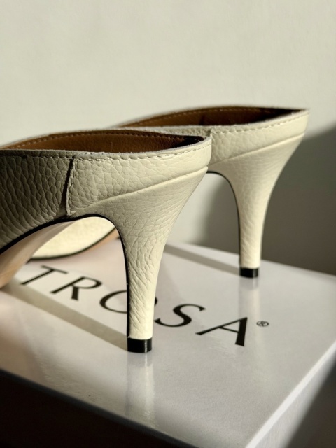 Klapki L’estrosa Sole skòra milk