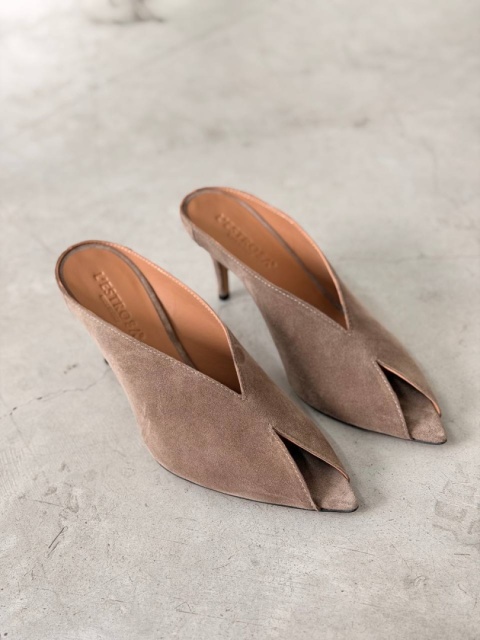 Klapki L’estrosa Sole zamsz