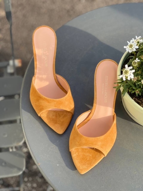 Klapki na obcasie Lancioni