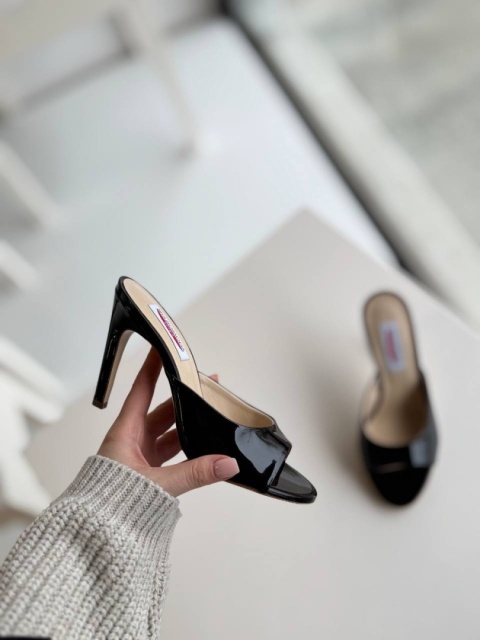 Klapki na obcasie Spaziomoda