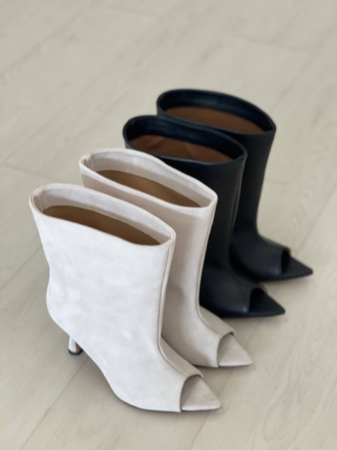 Kozaki na obcasie L'estrosa