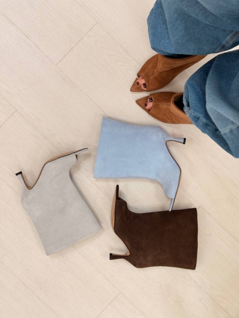 Kozaki na obcasie L'estrosa