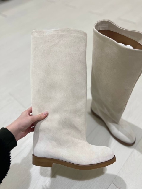 Szerokie kozaki L'estrosa