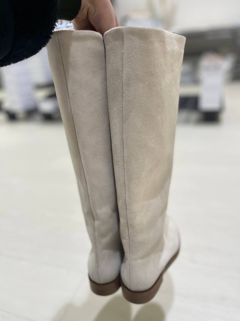 Szerokie kozaki L'estrosa