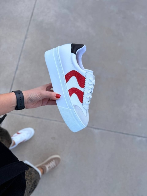 Zamszowe sneakersy Lestrosa