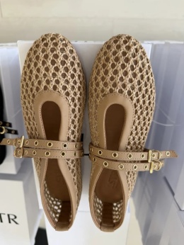 Baleriny L'estrosa ażurowe z paskiem — karmelowe