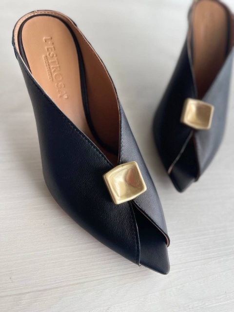 Klapki Bella L'estrosa — skórzane czarne