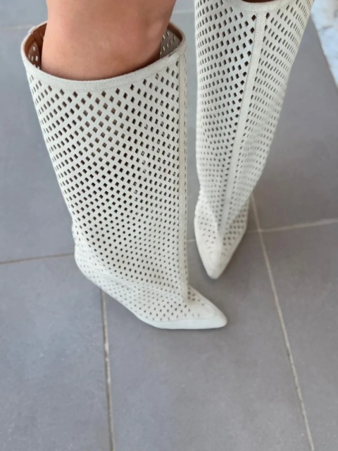 Kozaki ażurowe zamszowe na szpilce L'estrosa