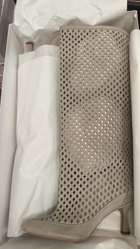 Kozaki ażurowe zamszowe na szpilce L'estrosa