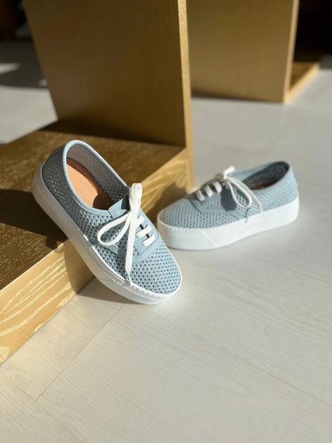 Trampki L'estrosa na platformie — ażurowe błękitne