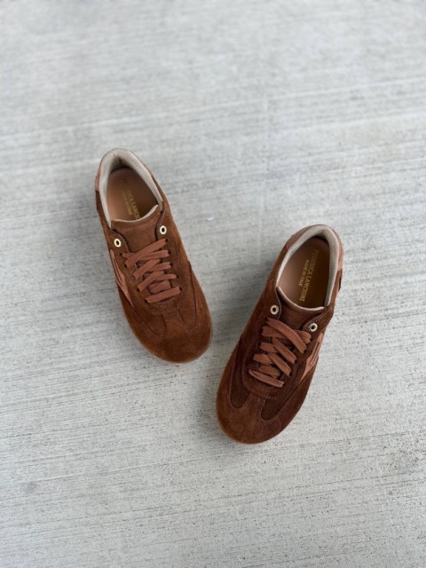 Zamszowe sneakersy Lancioni Lea — karmel