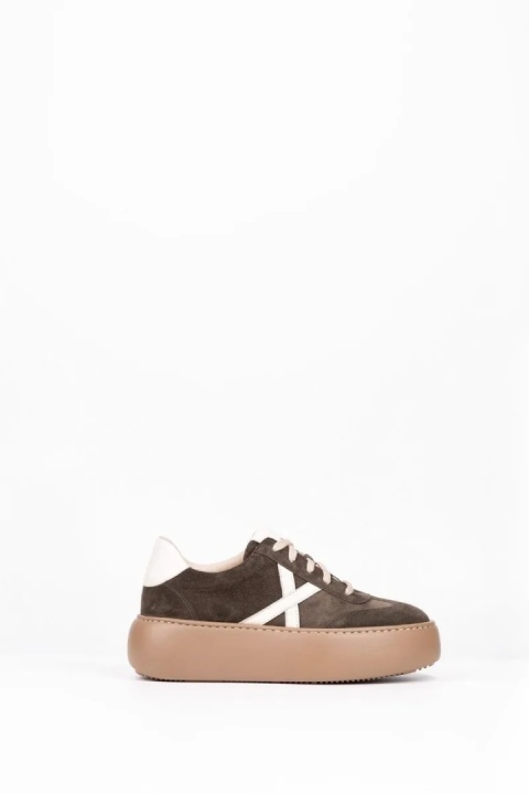 Sneakersy Zamszowe — taupe